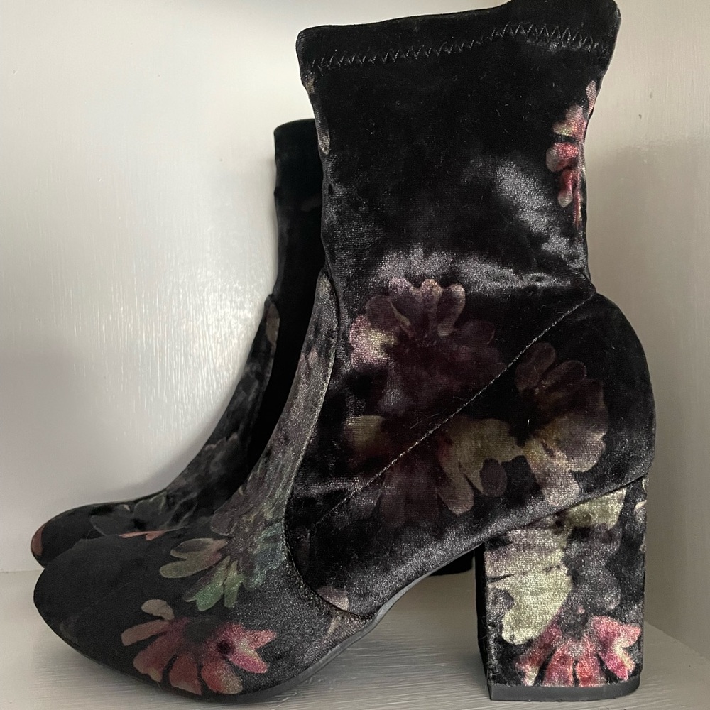 Black Floral Report Velvet Booties